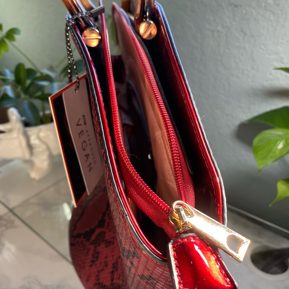 Diophy Red Vegan Snake Skin Purse - Picture 12 of 16